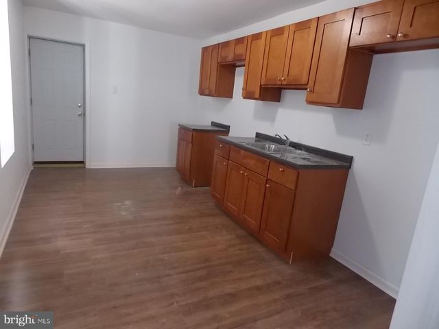3832 ASPEN ST, Philadelphia, PA 19104