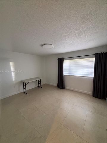 6305 Gage Pl 309A, Miami Lakes, FL 33014