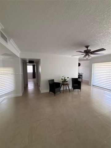 6305 Gage Pl 309A, Miami Lakes, FL 33014