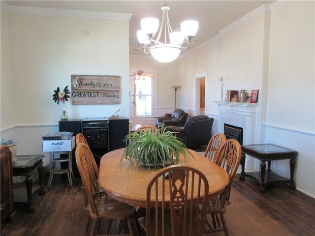 607 First Street S, Rosebud, TX 76570