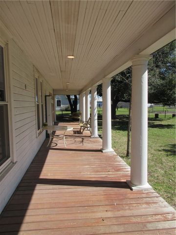 607 First Street S, Rosebud, TX 76570
