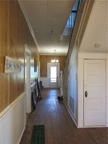607 First Street S, Rosebud, TX 76570