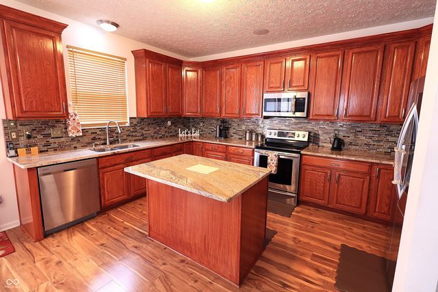 8186 Stonelick Drive, Avon, IN 46123