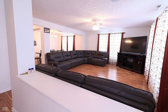 8186 Stonelick Drive, Avon, IN 46123