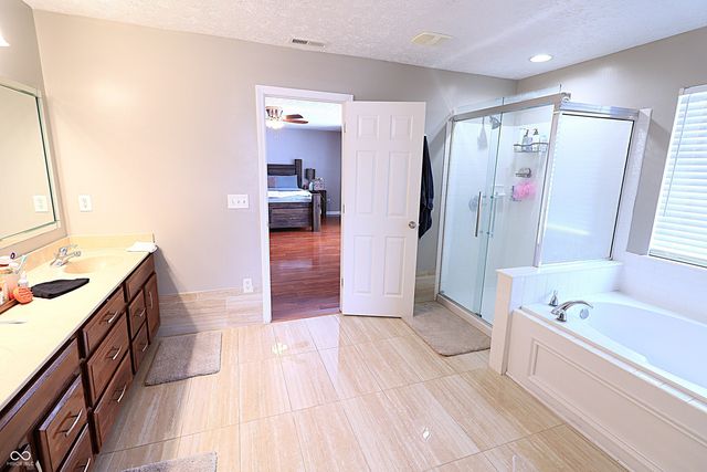 8186 Stonelick Drive, Avon, IN 46123