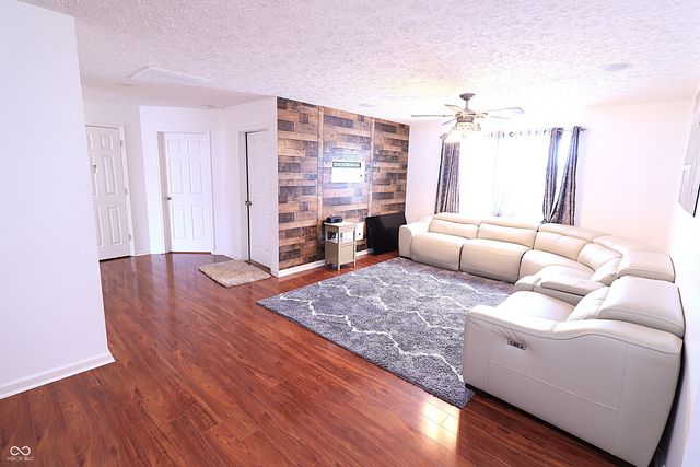 8186 Stonelick Drive, Avon, IN 46123