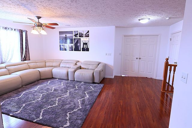 8186 Stonelick Drive, Avon, IN 46123