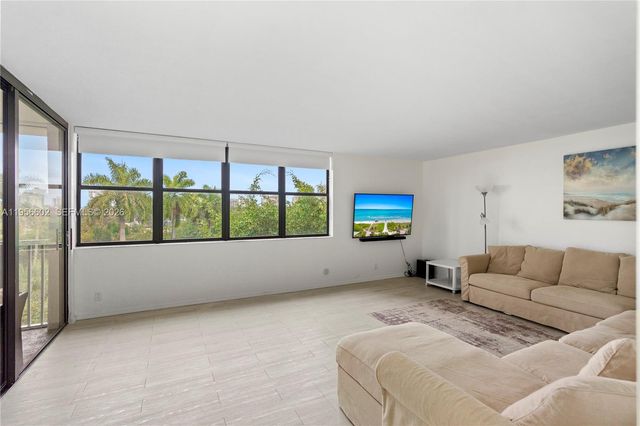 3440 NE 192nd Street 5PA, Aventura, FL 33180