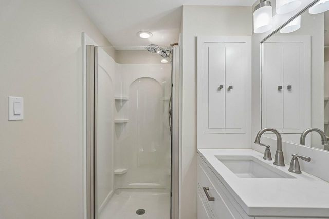 W65N699 St John AVENUE, Cedarburg, WI 53012