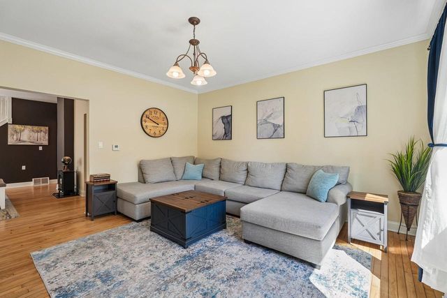 W65N699 St John AVENUE, Cedarburg, WI 53012