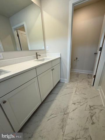 7619 RIVER REACH RD, Baltimore, MD 21244