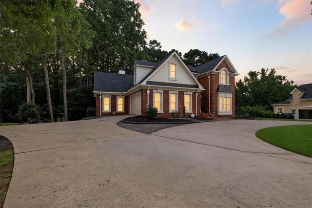 2845 Burgundy Drive, Cumming, GA 30041