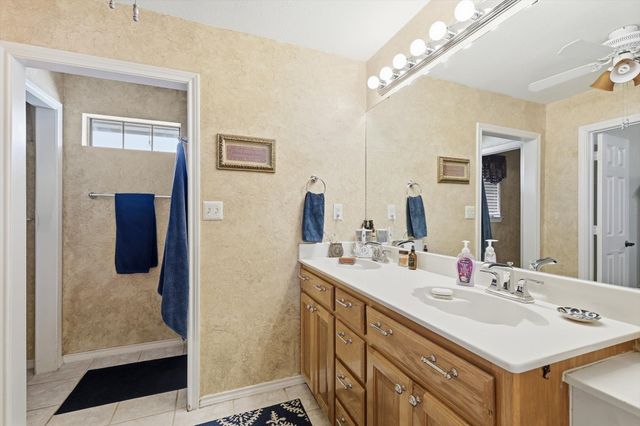 6000 Jackson Road, Krum, TX 76249