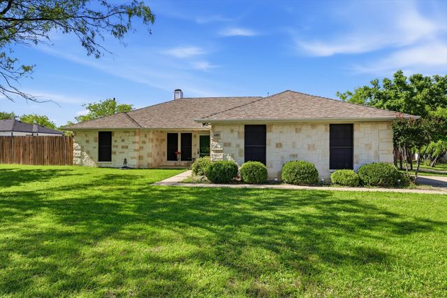 6000 Jackson Road, Krum, TX 76249