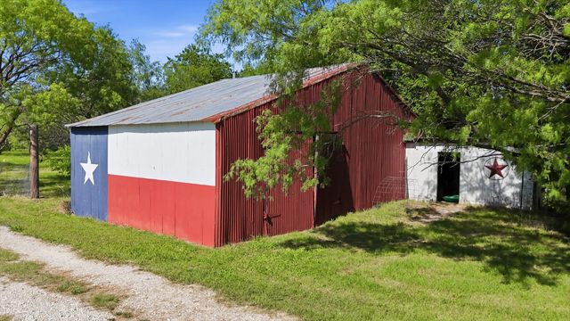 6000 Jackson Road, Krum, TX 76249