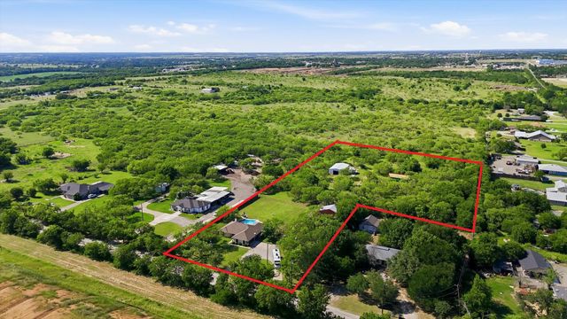 6000 Jackson Road, Krum, TX 76249