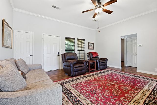 6000 Jackson Road, Krum, TX 76249