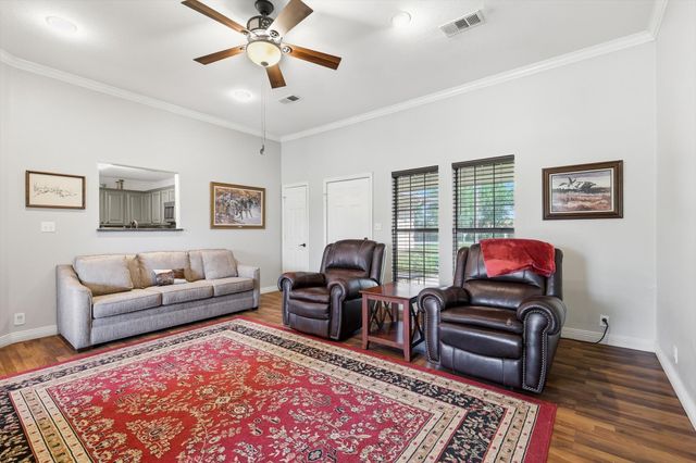 6000 Jackson Road, Krum, TX 76249
