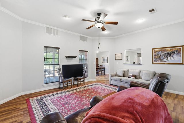 6000 Jackson Road, Krum, TX 76249