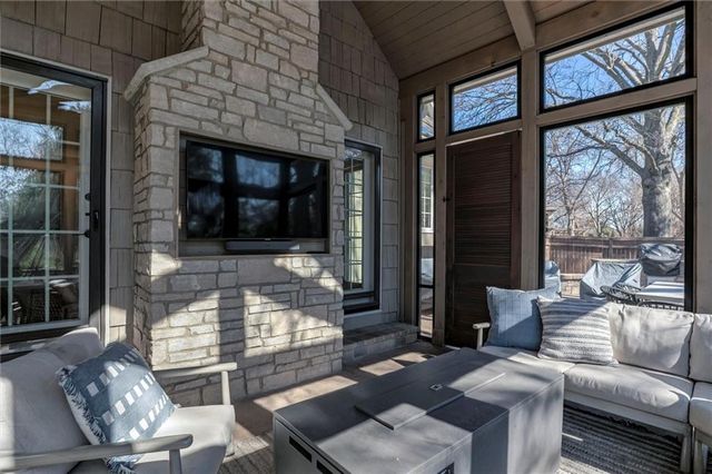 12610 Granada Road, Leawood, KS 66209