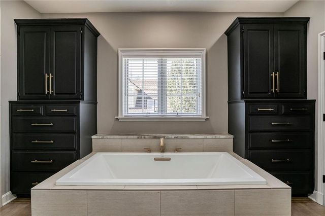 12610 Granada Road, Leawood, KS 66209