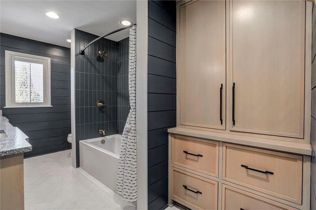 12610 Granada Road, Leawood, KS 66209