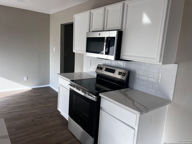 735 Inks Farm, San Antonio, TX 78228