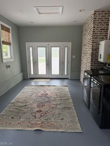 119 Longwood DR, Newport News, VA 23606