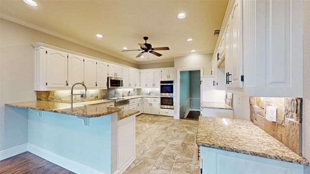 2890 Hillside Drive, Highland Village, TX 75077