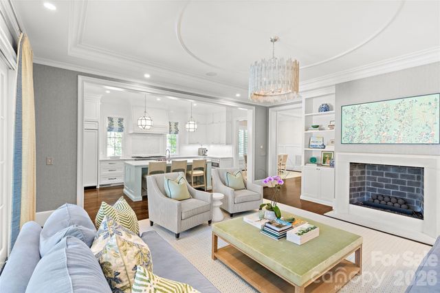 2638 Hampton Avenue, Charlotte, NC 28207
