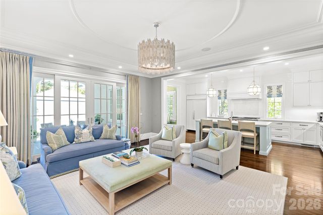 2638 Hampton Avenue, Charlotte, NC 28207