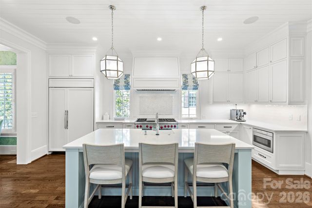2638 Hampton Avenue, Charlotte, NC 28207