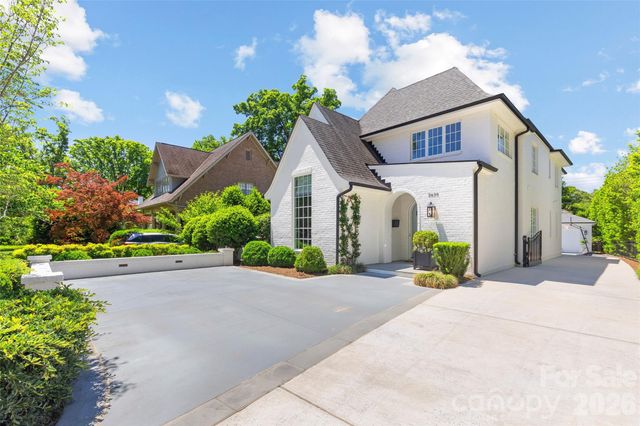 2638 Hampton Avenue, Charlotte, NC 28207