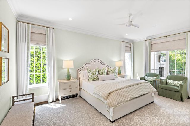 2638 Hampton Avenue, Charlotte, NC 28207