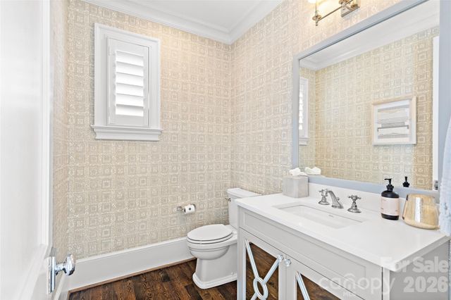 2638 Hampton Avenue, Charlotte, NC 28207