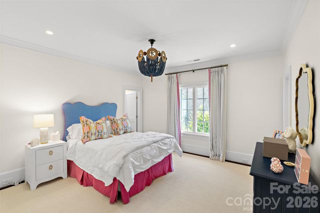 2638 Hampton Avenue, Charlotte, NC 28207