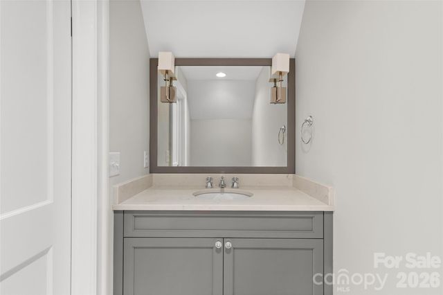 2638 Hampton Avenue, Charlotte, NC 28207