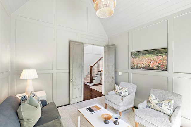 2638 Hampton Avenue, Charlotte, NC 28207