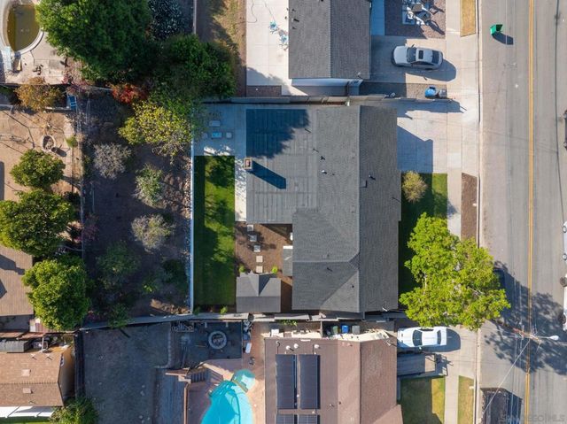 606 Carlsbad St, Spring Valley, CA 91977