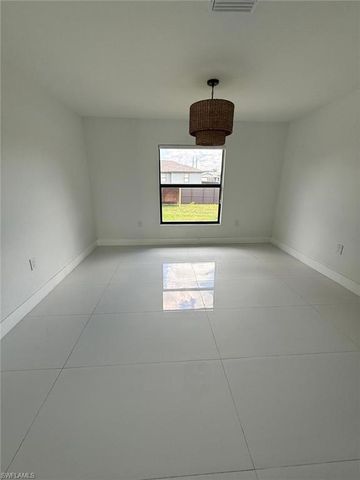 3820 7th ST SW, Lehigh Acres, FL 33976