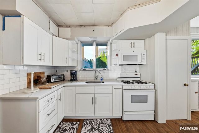 388 Highland Avenue, Cliffside Park, NJ 07010