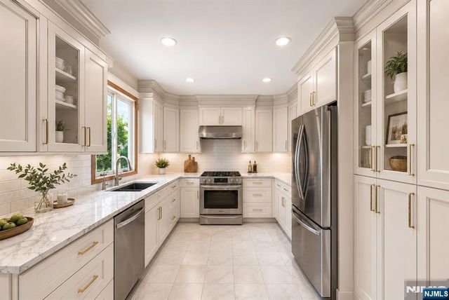 388 Highland Avenue, Cliffside Park, NJ 07010