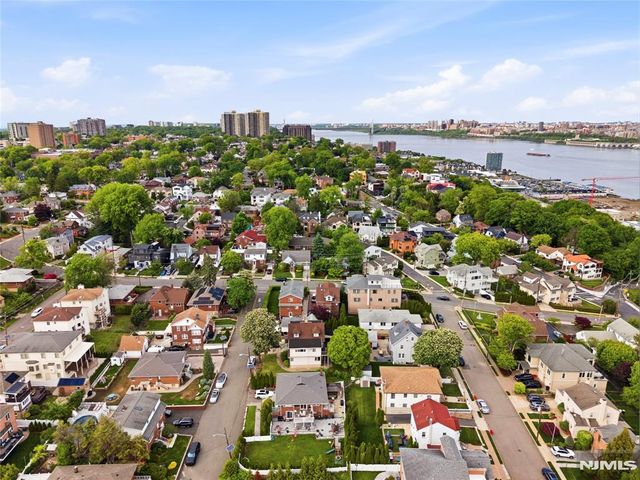 388 Highland Avenue, Cliffside Park, NJ 07010