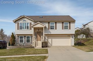 15044 Burrows Drive, Holly Township, MI 48442