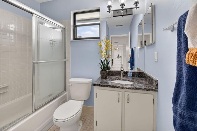 800 NW 32nd Avenue, Delray Beach, FL 33445