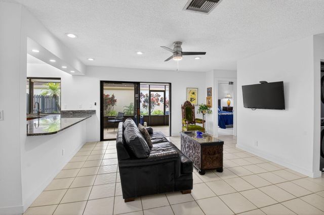 800 NW 32nd Avenue, Delray Beach, FL 33445