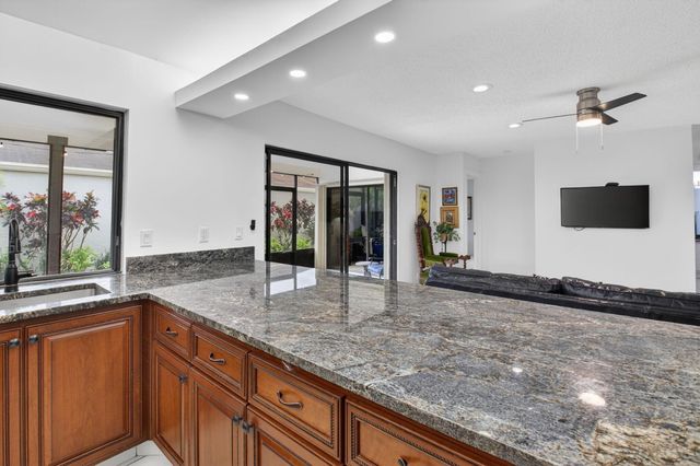 800 NW 32nd Avenue, Delray Beach, FL 33445