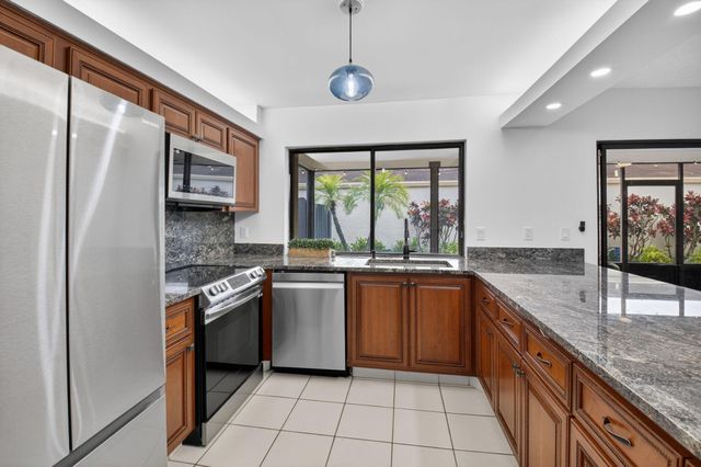 800 NW 32nd Avenue, Delray Beach, FL 33445