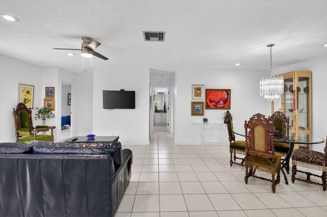 800 NW 32nd Avenue, Delray Beach, FL 33445