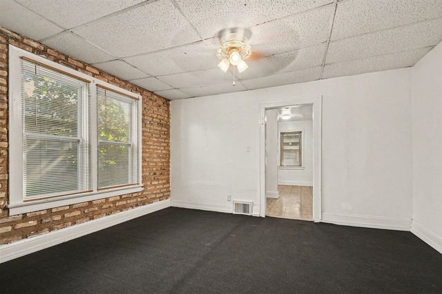 1088 Ogden Avenue, Benton Harbor, MI 49022